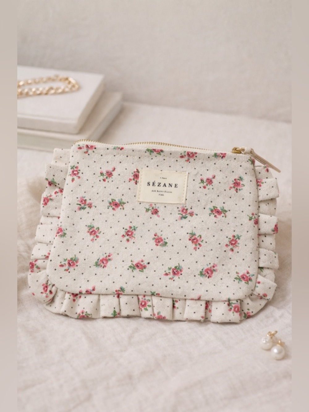 Sézane Ruffle trim pouch cosmetic Bag Women’s Size 6.5” X 9” W Parsian Chic